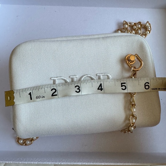 Dior cosmetics bag convert to cross bag - Picture 5 of 6